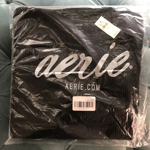 oversized waffle knit long sleeve in black - Picture 3 of 5